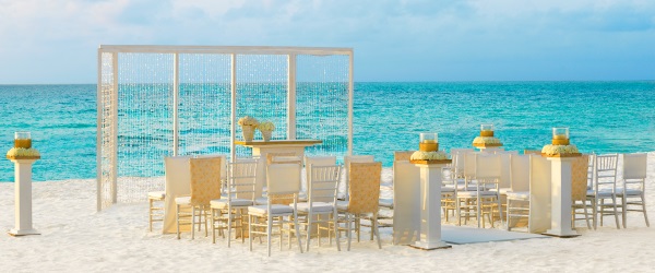 Beach Wedding Set-up - Pearl Shimmer